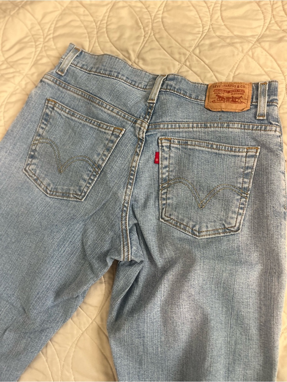Levi’s 550 Vintage Relaxed Boot Cut Size 7 Approx. 33 Waist